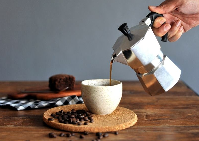 Can you make espresso without a machine?