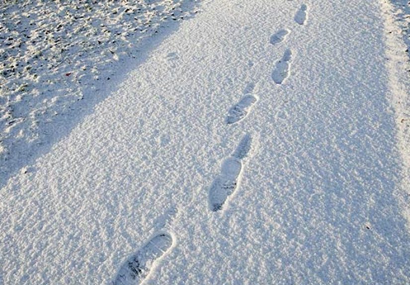 #589 Making the First Footprint in Fresh Snow - 1000 Awesome Things