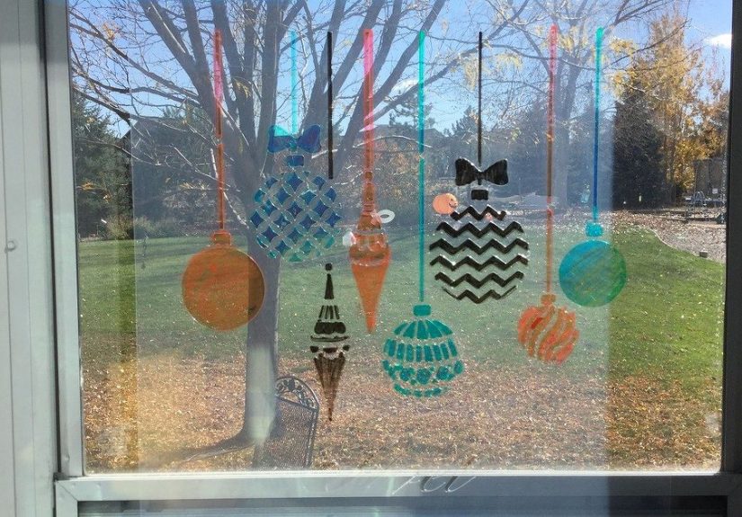 How to Use Dry-Erase Markers on Windows and Mirrors