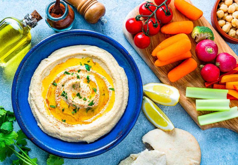 This Is the Ideal Time to Snack Daily, According to RDs
