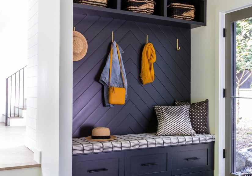 31 Small Mudroom Ideas that Maximize Style and Function