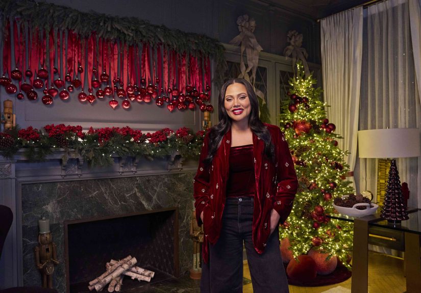 4 Holiday Decorating and Hosting Tips Ayesha Curry Always Uses