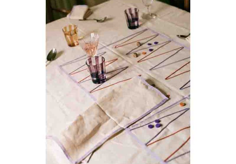 Agazia Backgammon Tablecloth And Napkins