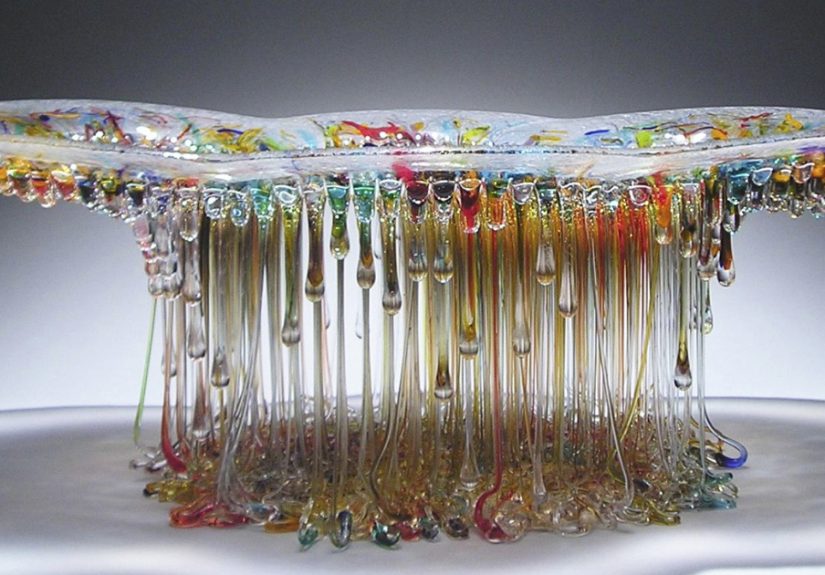 “Jellyfish” Glass Tables With Dripping Tentacles That Look Like They’ve Been Created By The Sea