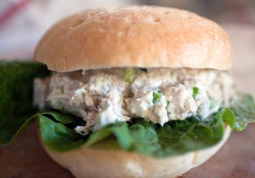 Tuna Sandwich Recipe With Mayonnaise and Celery