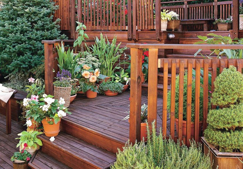 18 Creative Deck Railing Ideas to Update Your Outdoor Space
