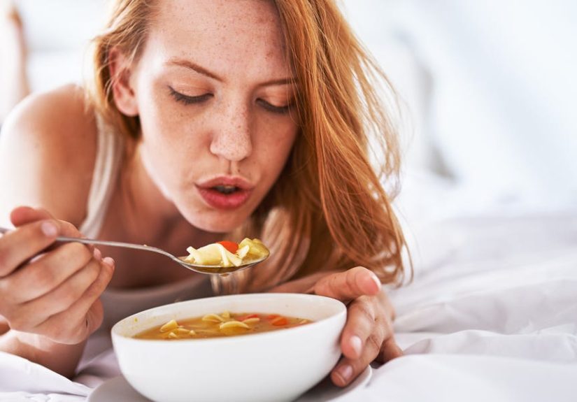 9 Best Types of Food to Eat If You Have COVID-19