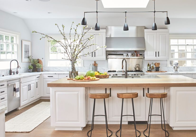 After Decades of Popularity, Are White Kitchens Finally Out?