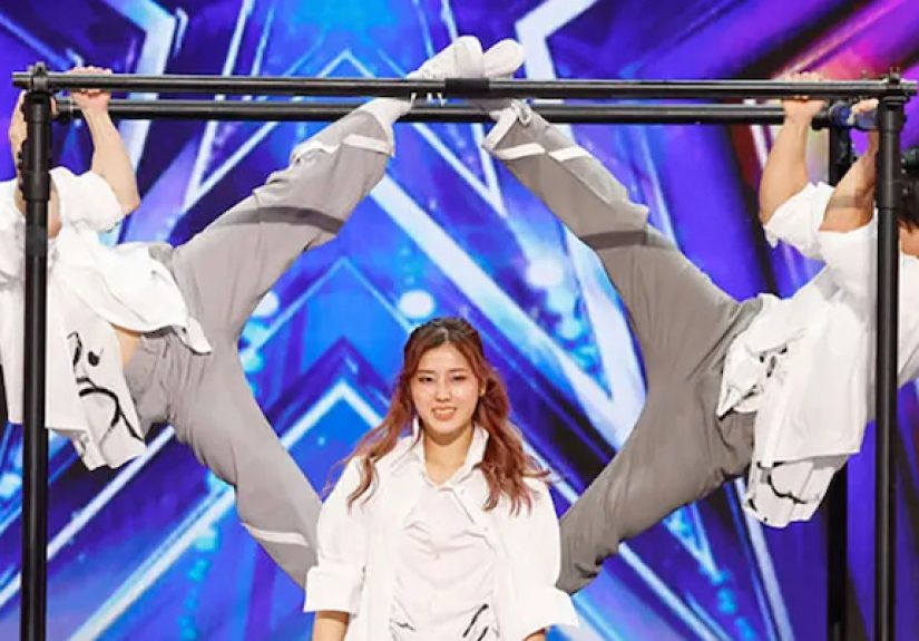 'AGT' Fans, You Need to See How Simon Cowell Reacted to AIRFOOTWORKS' Live Performance
