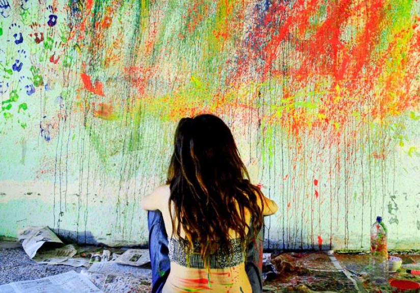 Art therapy: Definition, uses, and how it works