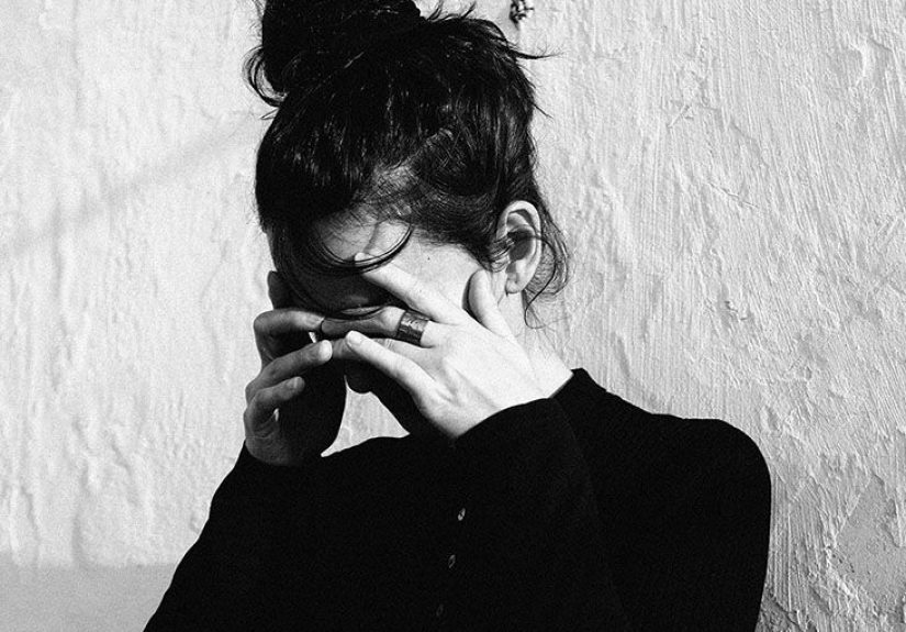 What Is Complicated Grief? Symptoms and Treatment