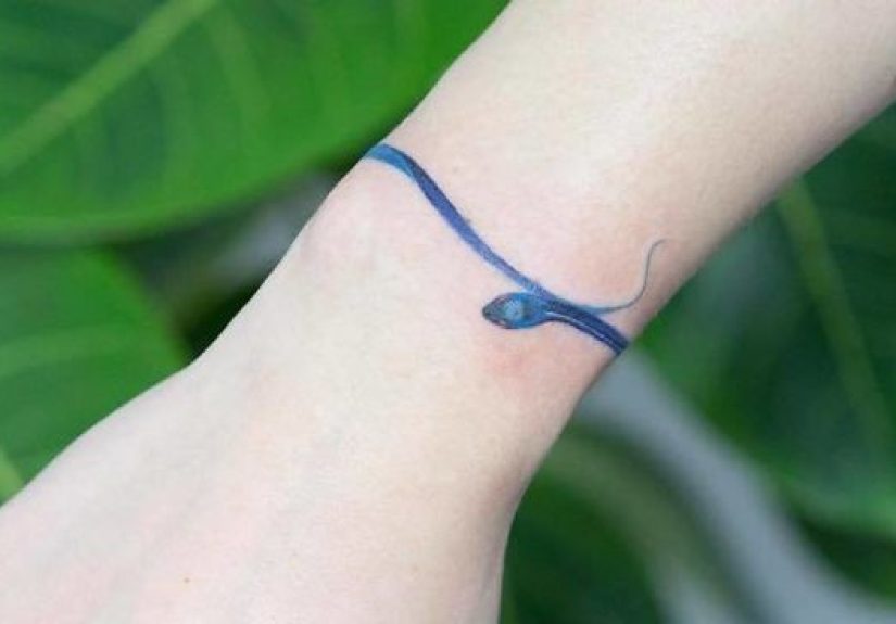 Korean Artist Tattoos Snakes Like No Other